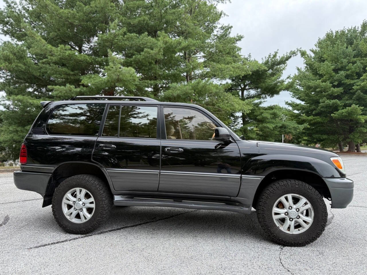 Used 2003 Lexus LX 470 4WD image 1