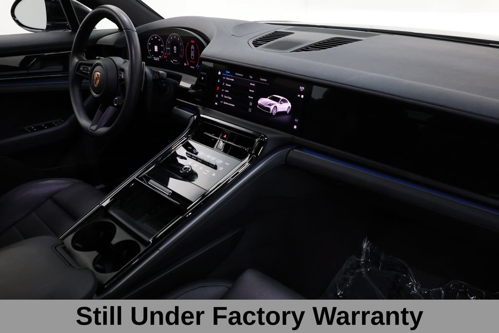 Used 2025 Porsche Panamera image 17