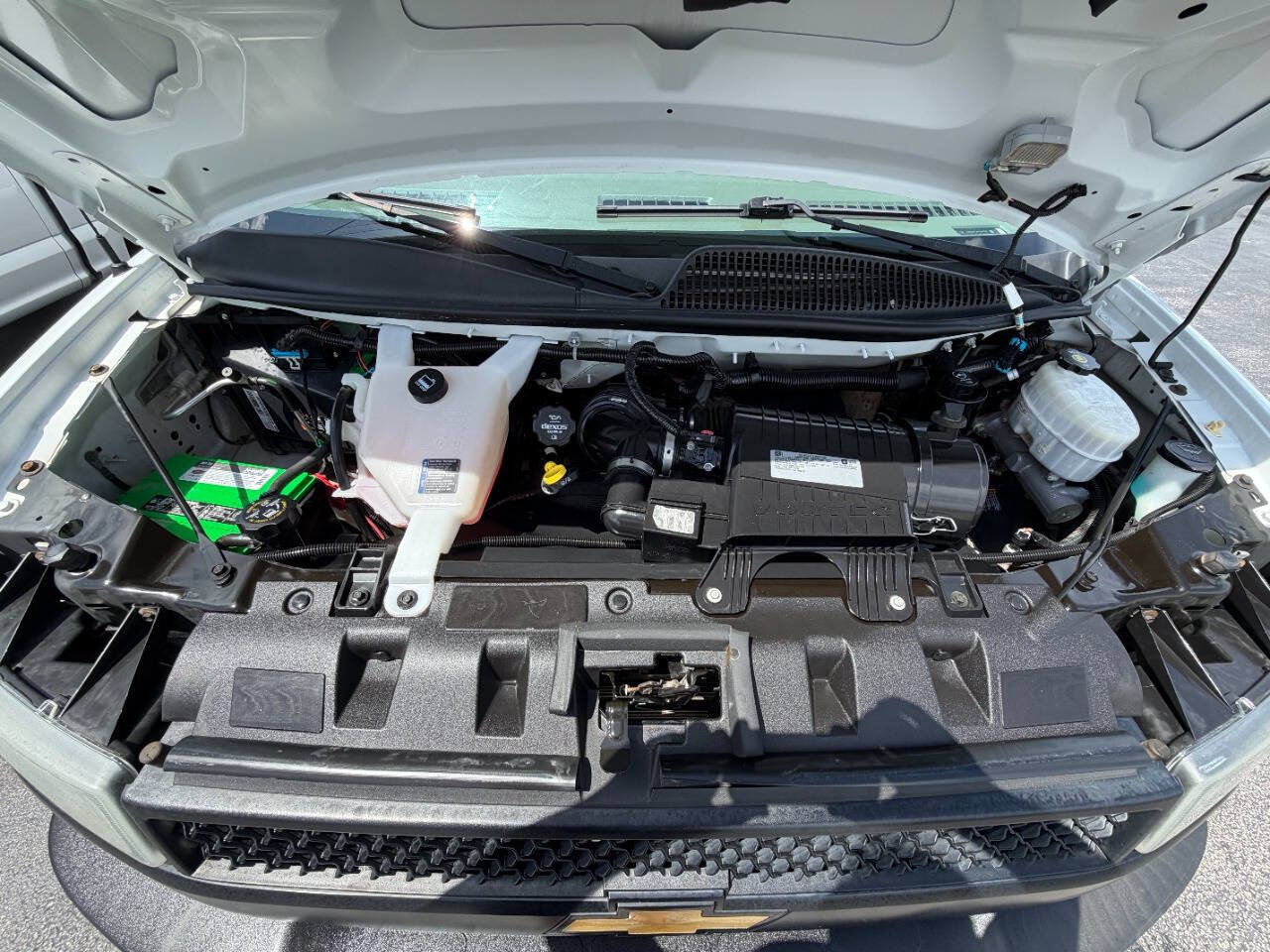 Used 2019 Chevrolet Express 3500 LS RWD image 24