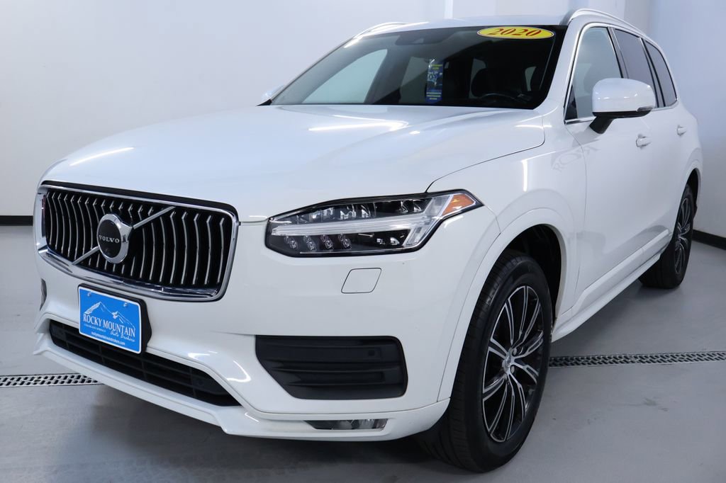 Used 2020 Volvo XC90 T6 Momentum image 3