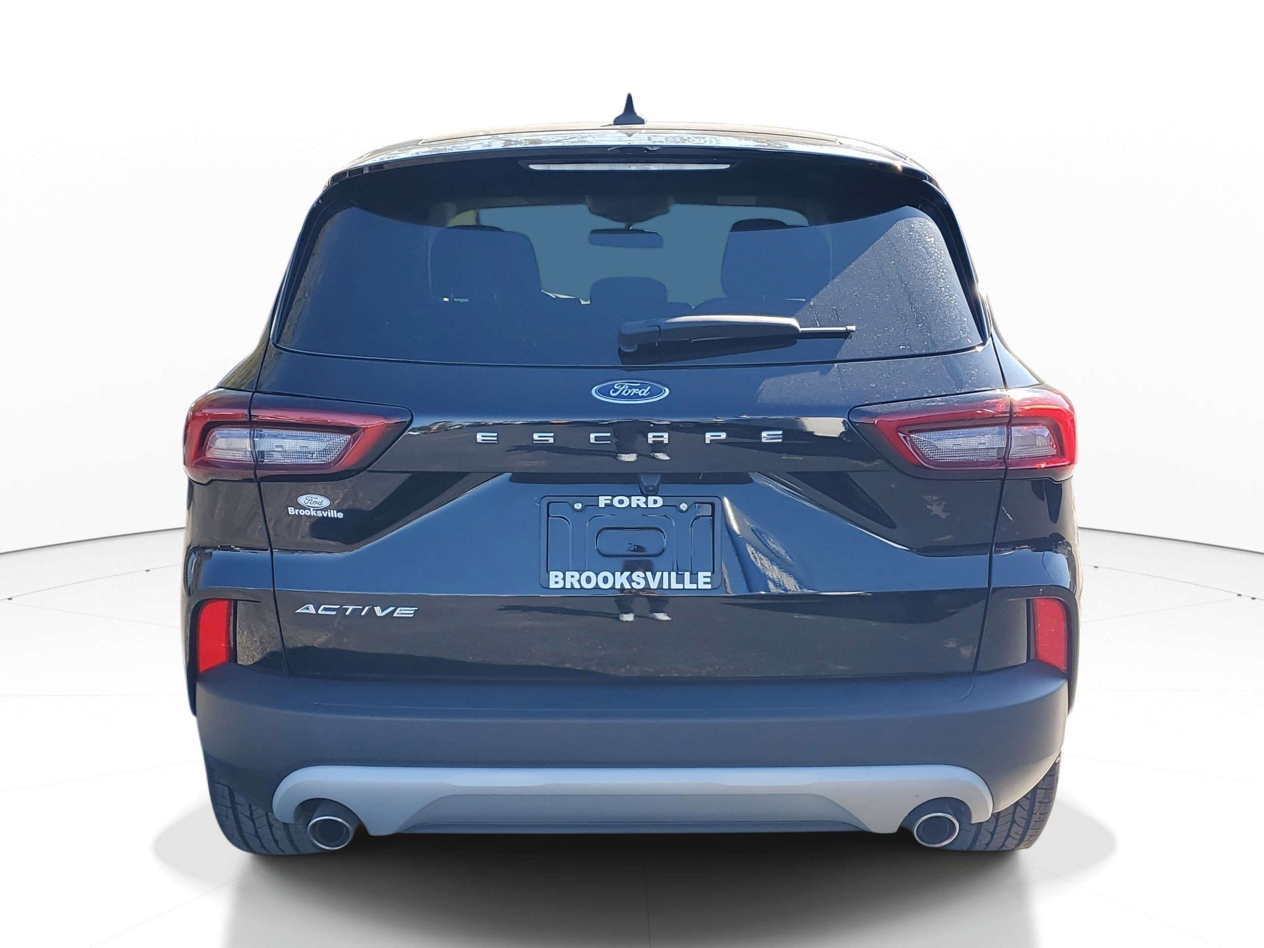 Used 2024 Ford Escape Active w/ Cold Weather Package image 5