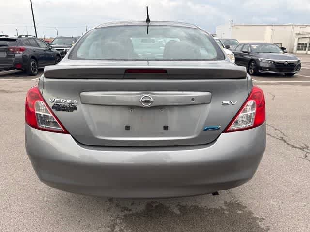 Used 2013 Nissan Versa SV FWD image 6