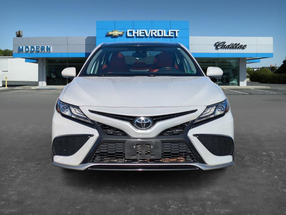 Used 2021 Toyota Camry XSE image 2