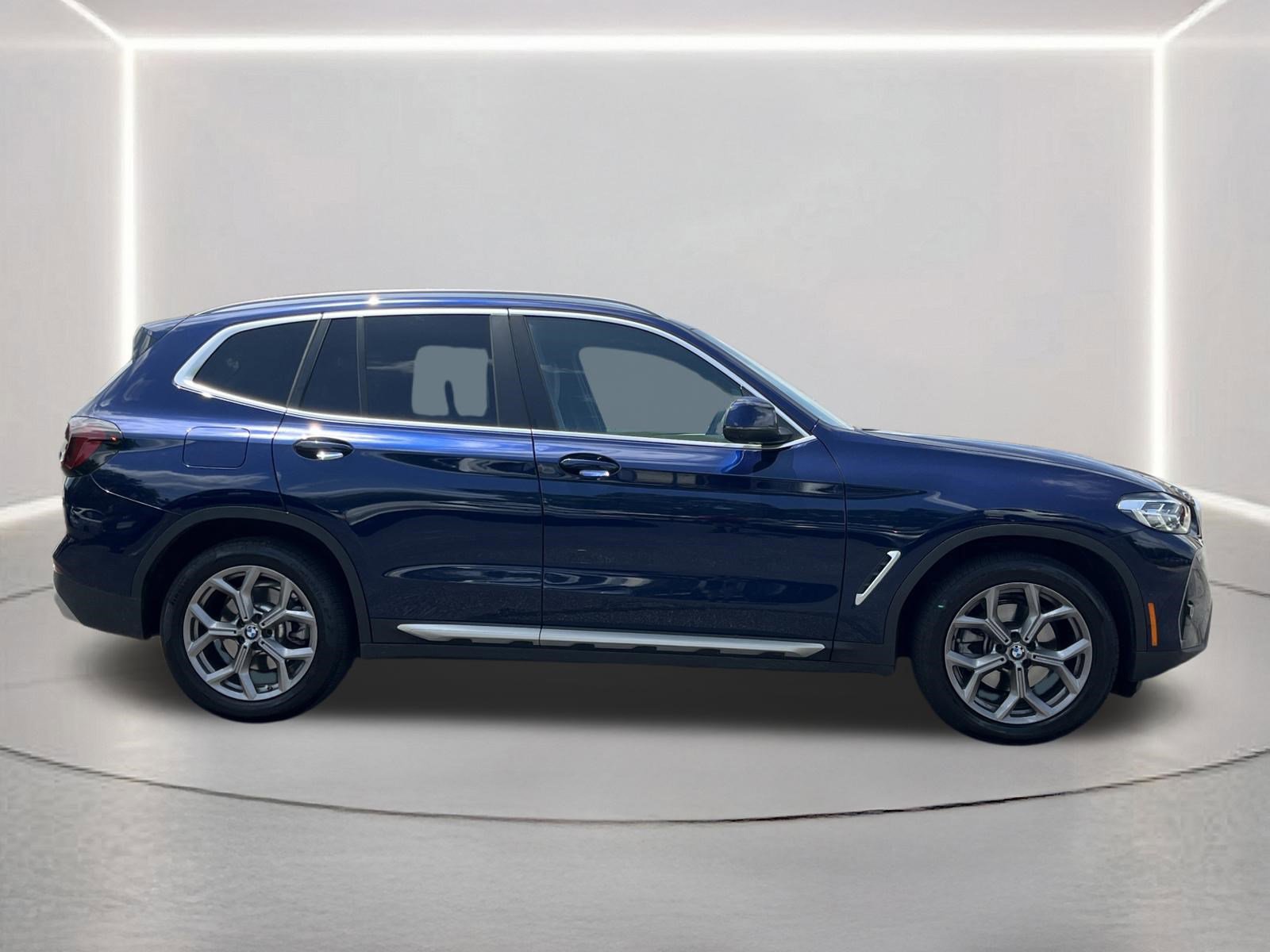 Used 2024 BMW X3 sDrive30i w/ Premium Package RWD image 33