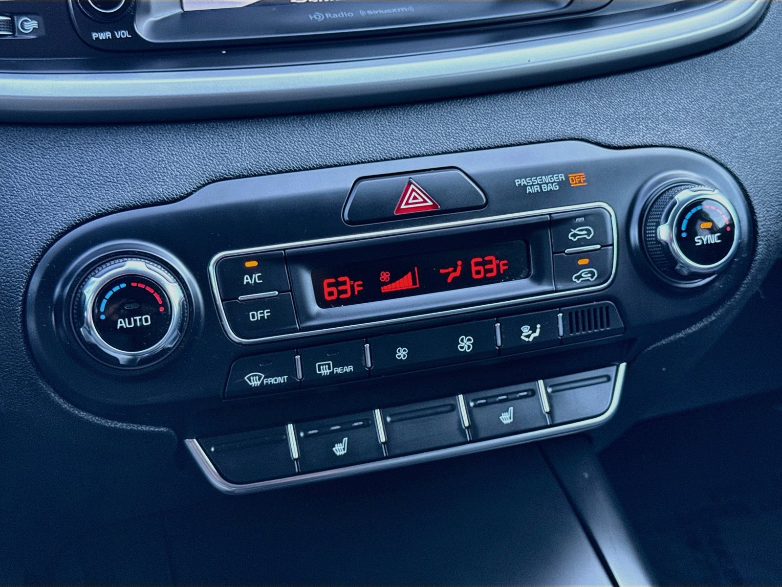 Used 2019 Kia Sorento AWD w/ LX Convenience Package image 18