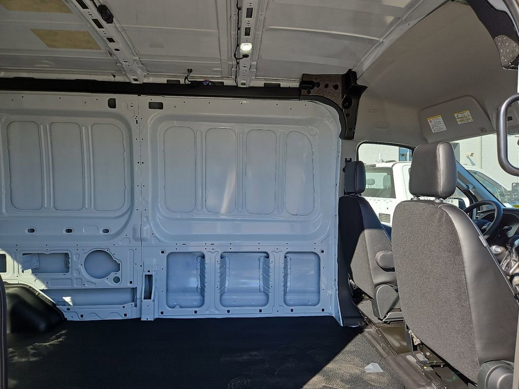 New 2026 Ford Transit 250 148 Medium Roof RWD image 19