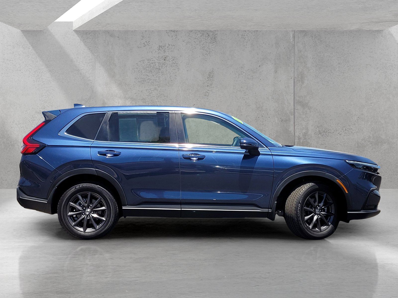Used 2026 Honda CR-V EX-L image 4