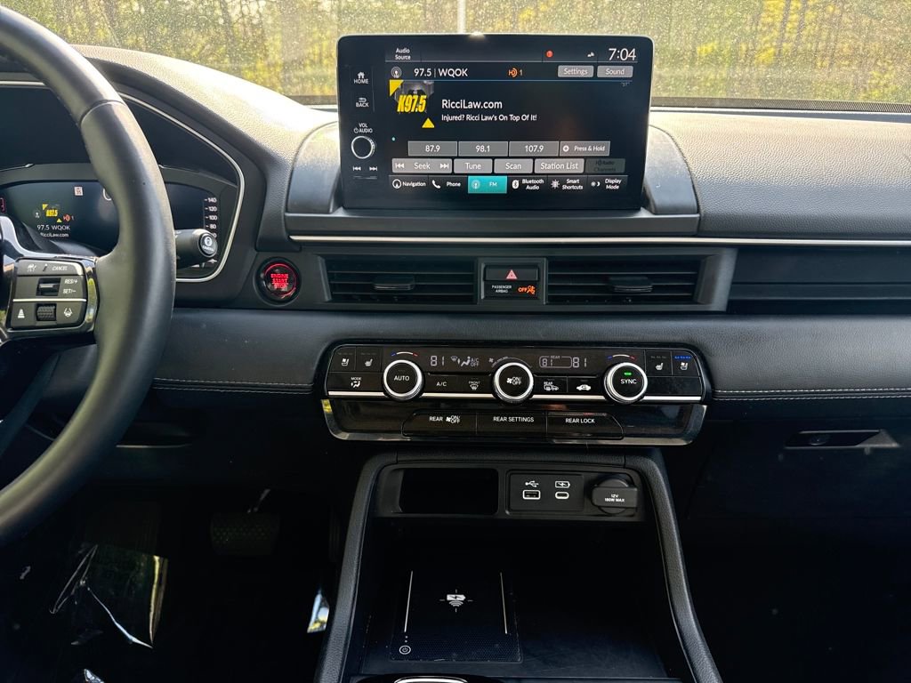 Used 2024 Honda Pilot Elite image 17