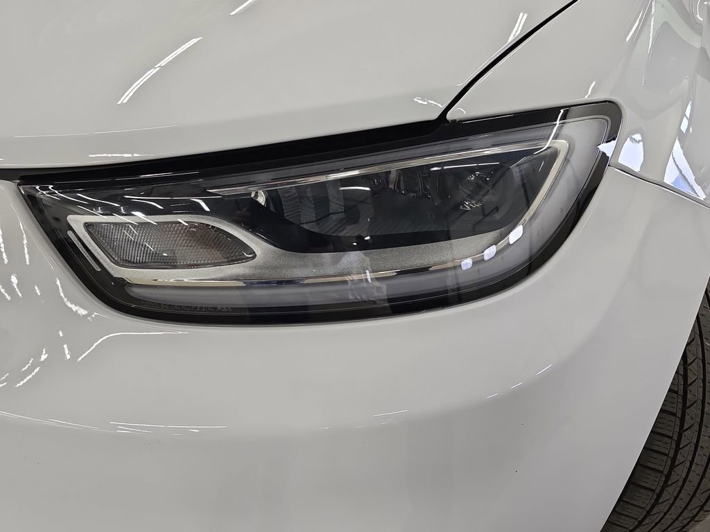 Certified 2024 Chrysler Pacifica Touring-L FWD image 33