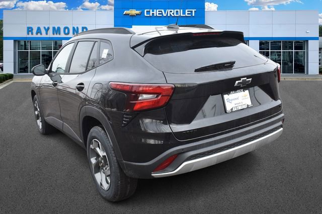 New 2026 Chevrolet Trax LT w/ Driver Confidence Package image 6