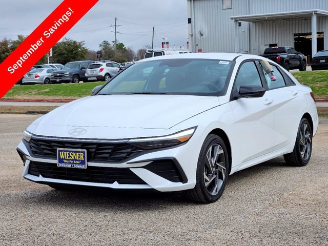 Used 2025 Hyundai Elantra SEL FWD image 1