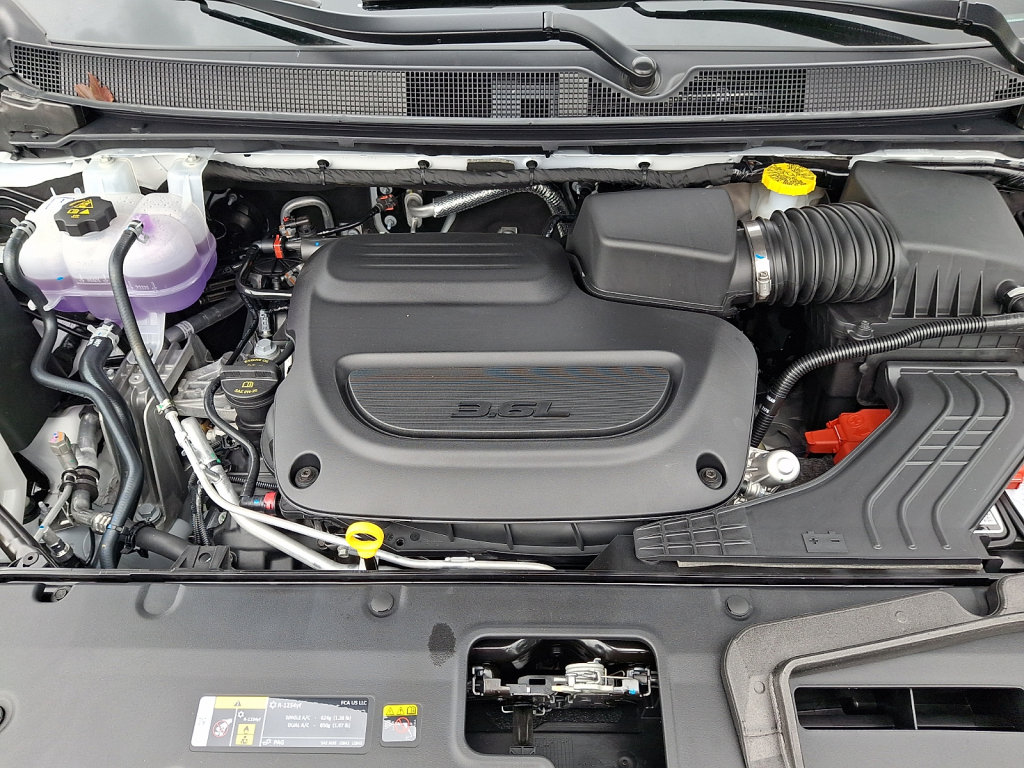 New 2027 Chrysler Pacifica Select AWD/4WD image 20