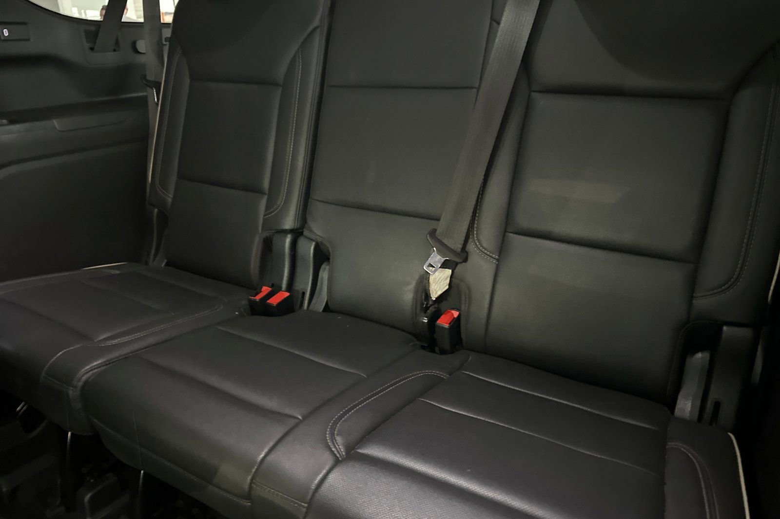 Used 2021 GMC Yukon XL SLT w/ Rear Media and Nav Package image 12