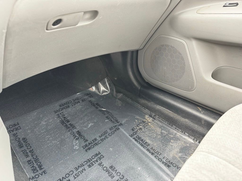 Used 2010 Kia Optima LX image 21