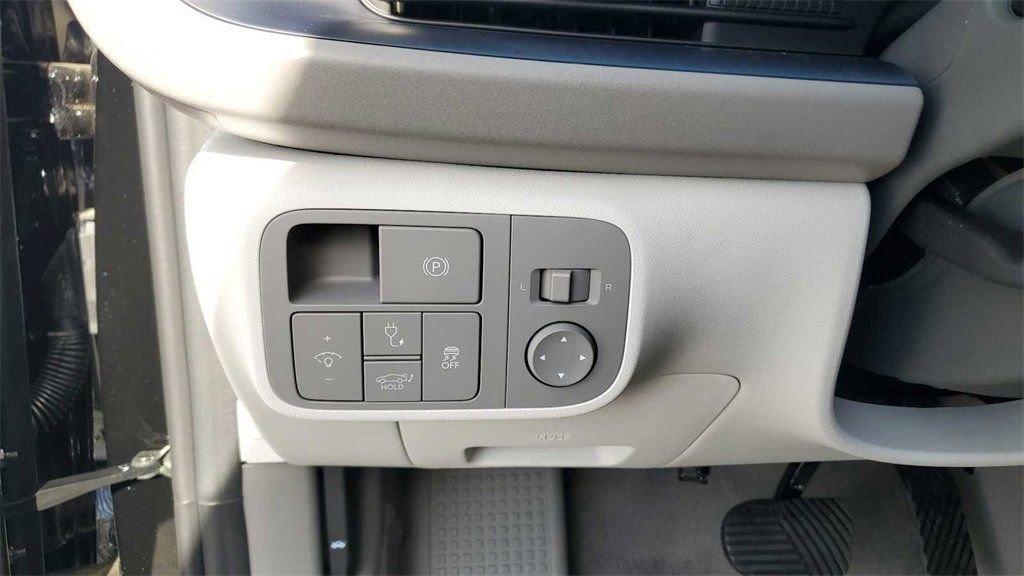 New 2025 Hyundai Ioniq 6 SEL image 25