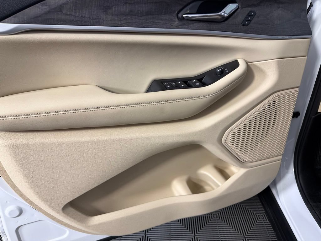 Certified 2024 Jeep Grand Cherokee Limited RWD image 25