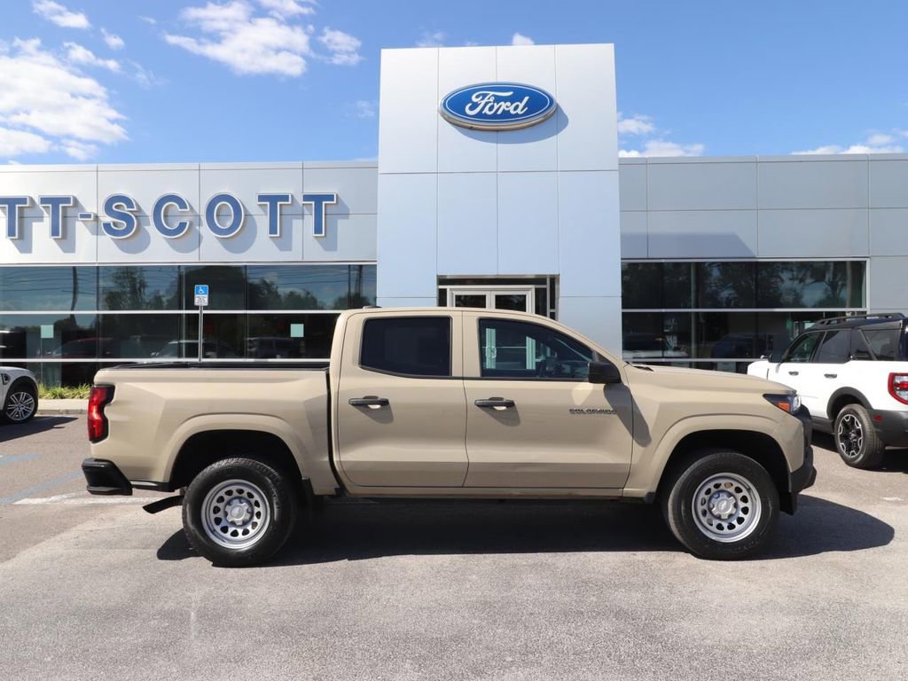 Used 2023 Chevrolet Colorado W/T image 16