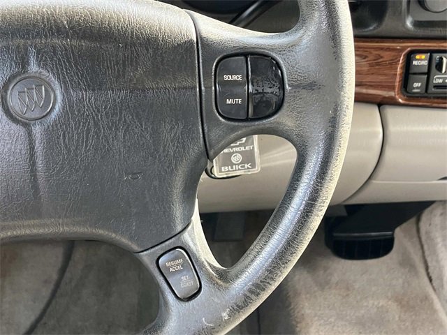 Used 2004 Buick Le Sabre Custom image 14