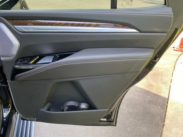 Used 2026 Cadillac Escalade Platinum Sport AWD/4WD image 37