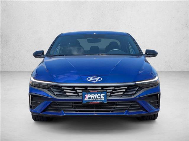 Used 2025 Hyundai Elantra SEL video 2