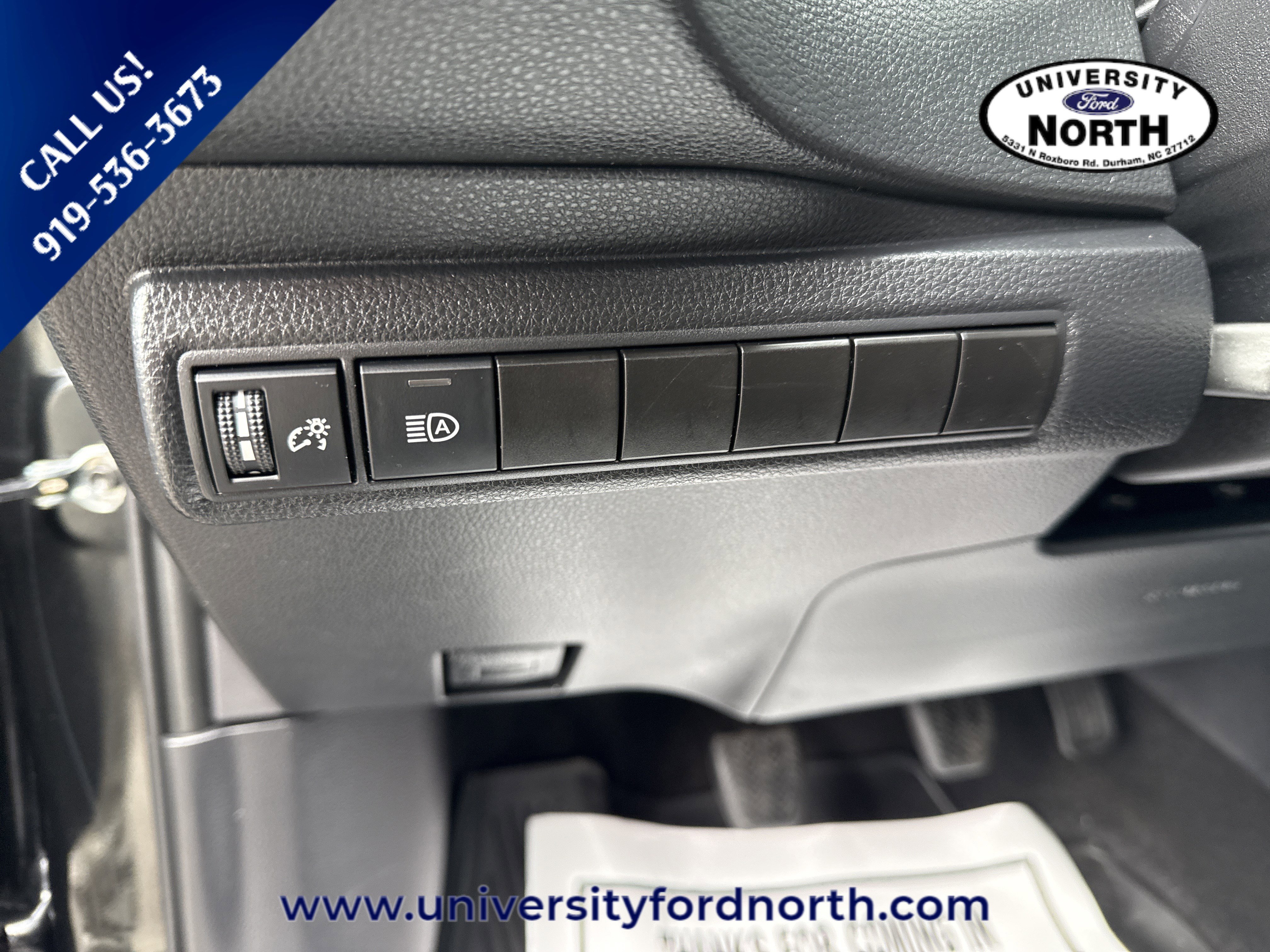 Used 2020 Toyota Corolla SE w/ Carpet Mat Package (TMS) image 14