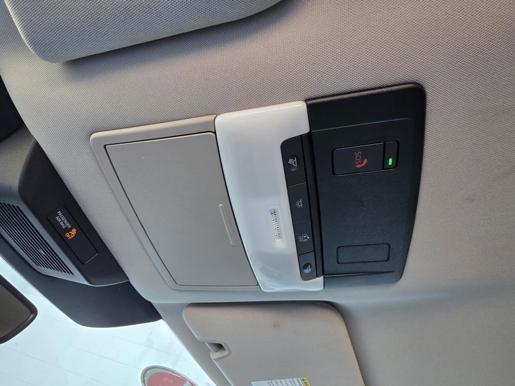 Used 2025 Nissan Pathfinder SL image 36