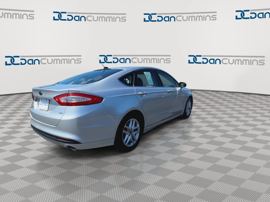 Used 2014 Ford Fusion SE FWD image 8
