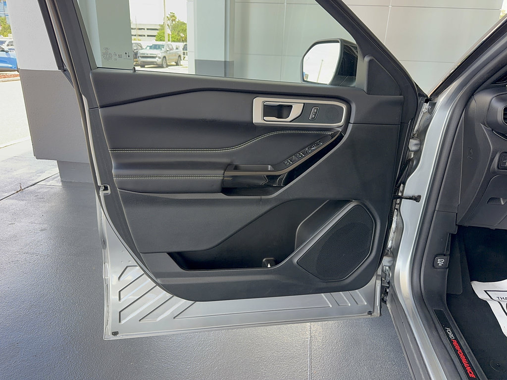 Certified 2022 Ford Explorer ST w/ ST Street Pack RWD image 8