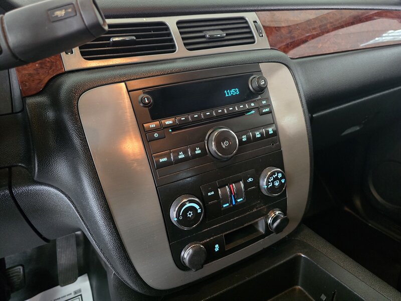 Used 2013 GMC Yukon XL 2500 w/ Skid Plate Package AWD/4WD image 24