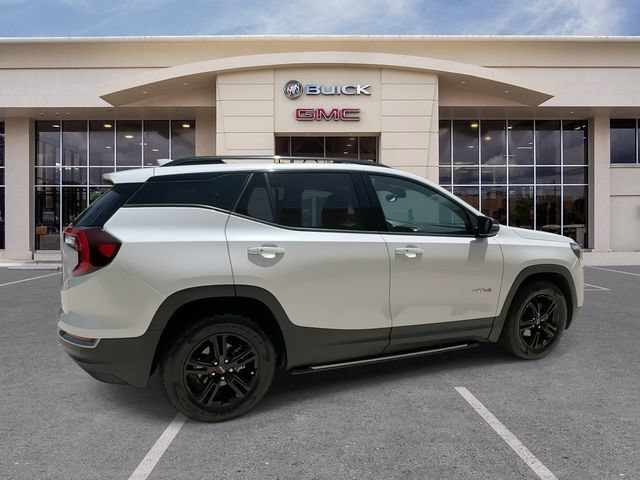 Certified 2022 GMC Terrain AT4 w/ Infotainment Package II AWD/4WD image 15