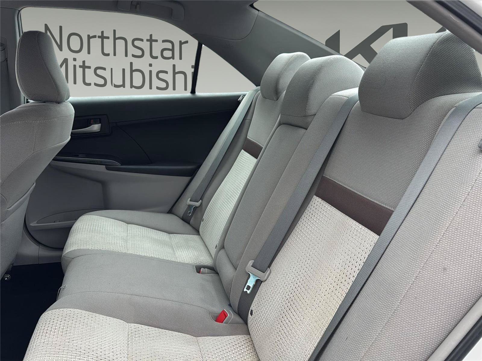 Used 2012 Toyota Camry LE FWD image 22