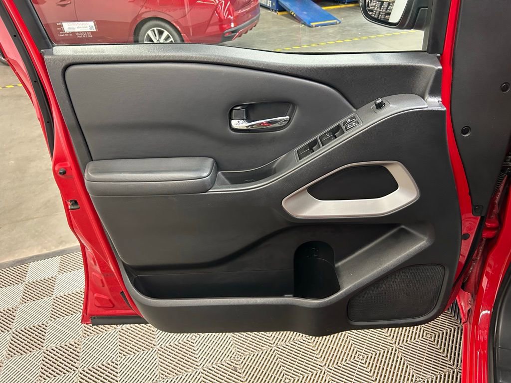 Used 2022 Nissan Frontier SV image 20