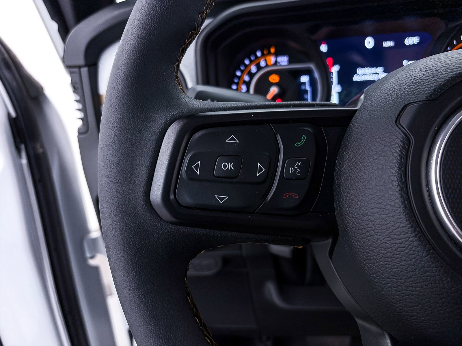 Used 2024 Jeep Gladiator Sport image 29