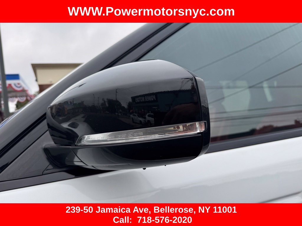 Used 2021 Land Rover Range Rover Sport HST AWD/4WD image 11