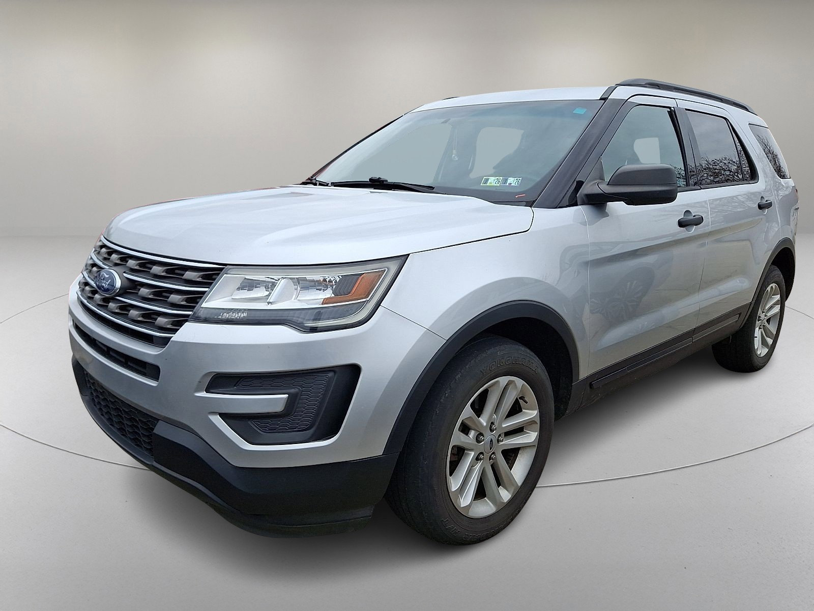 Used 2017 Ford Explorer image 4