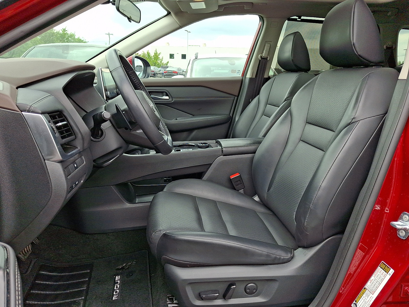 Used 2023 Nissan Rogue SV w/ SV Premium B Package AWD/4WD image 13