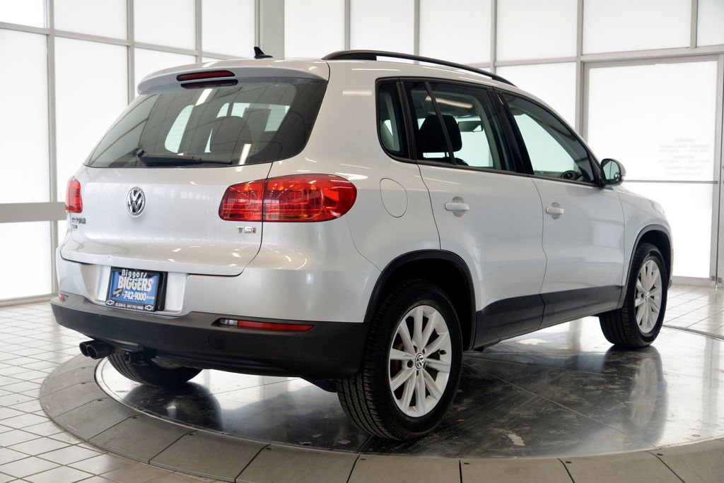 Used 2017 Volkswagen Tiguan S image 8