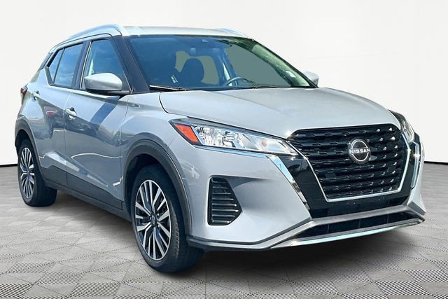 Used 2022 Nissan Kicks SV
