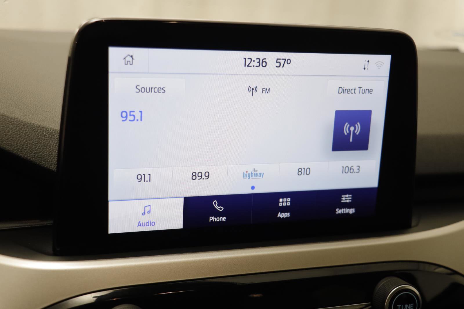 Used 2021 Ford Escape SEL image 9