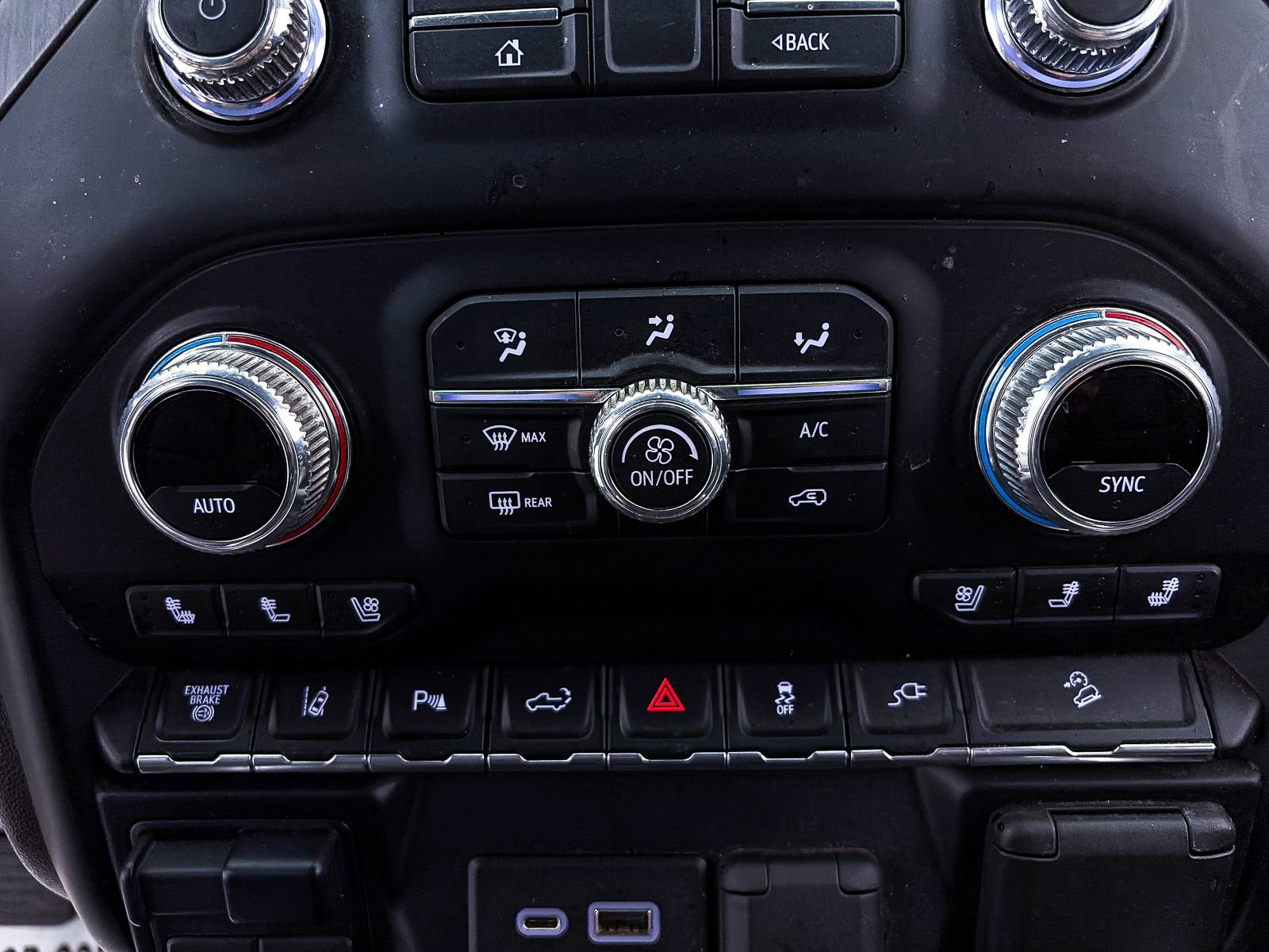 Used 2020 GMC Sierra 2500 Denali image 25