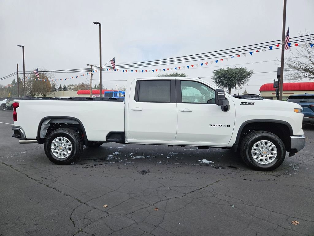 New 2026 Chevrolet Silverado 3500 LT image 7