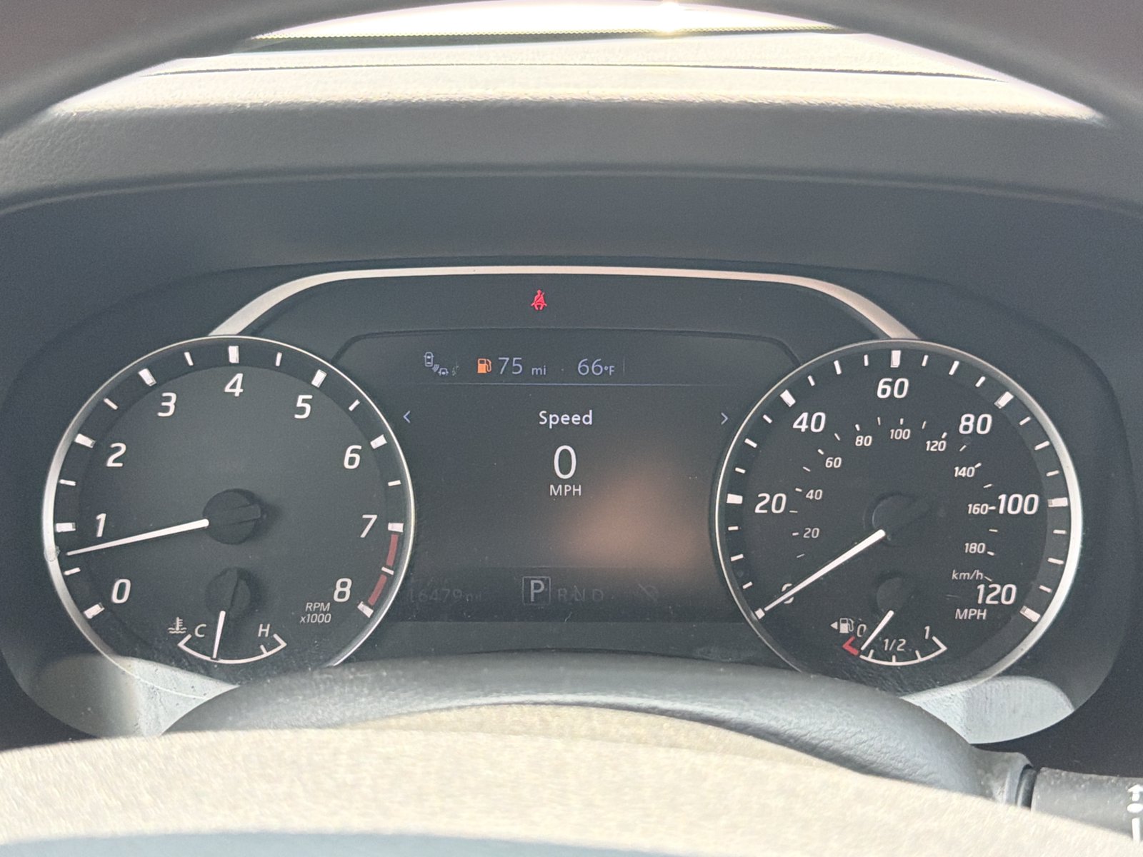 Used 2025 Nissan Frontier SV RWD image 21