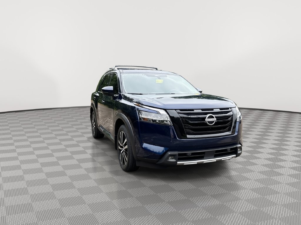 Certified 2024 Nissan Pathfinder Platinum AWD/4WD image 4
