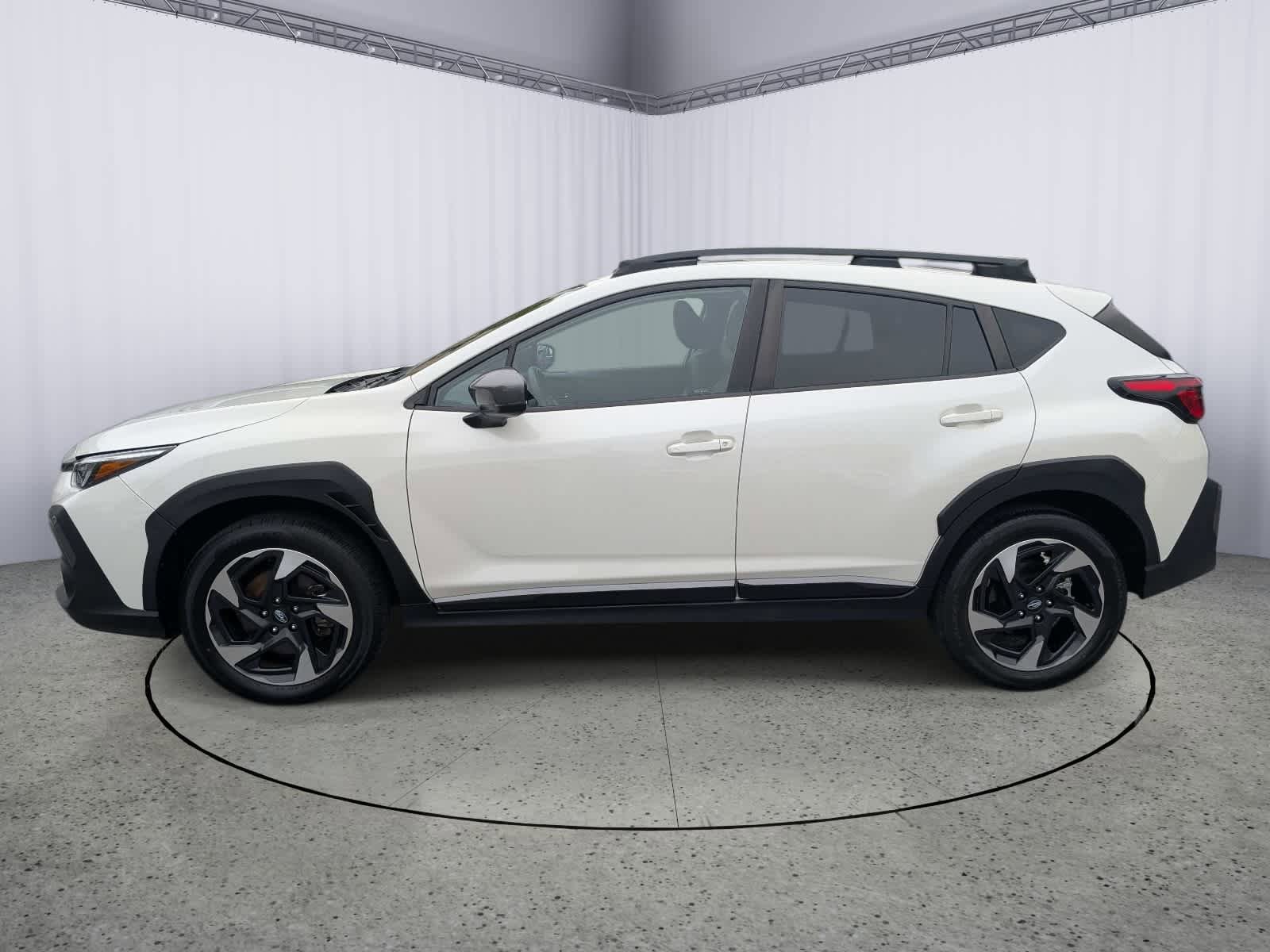 Used 2024 Subaru Crosstrek 2.5i Limited w/ Crosstrek Mirror Package AWD/4WD image 5