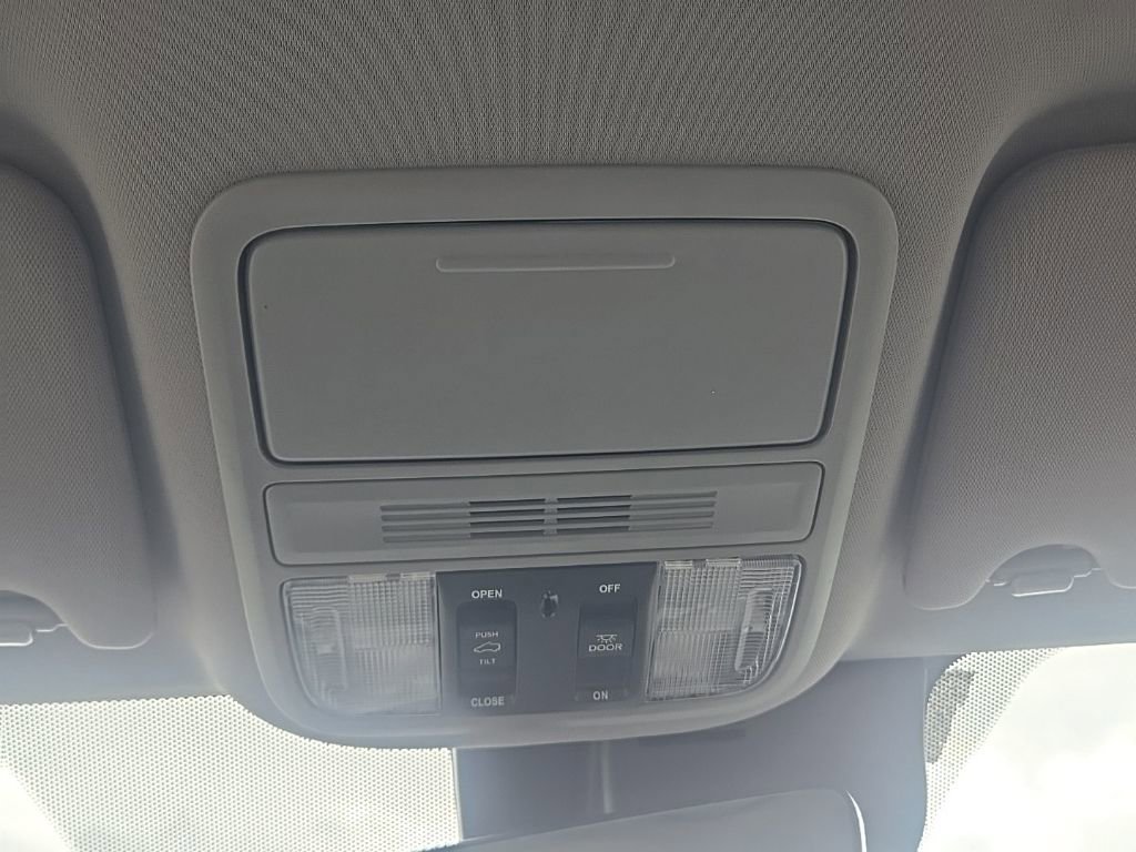 Used 2022 Honda Pilot EX-L image 25