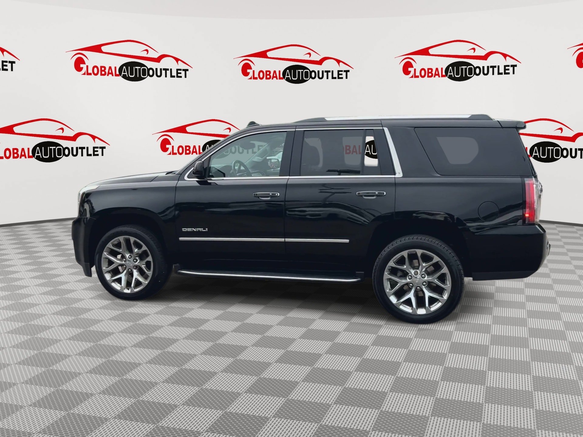 Used 2019 GMC Yukon Denali w/ Open Road Package AWD/4WD image 5