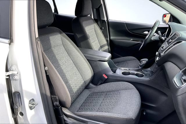 Used 2024 Chevrolet Equinox LT FWD image 28
