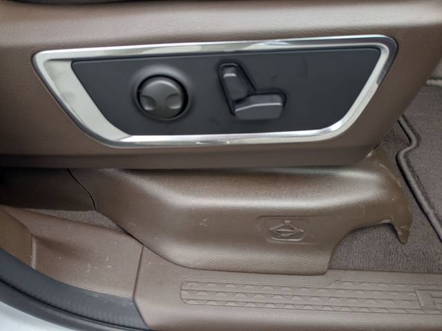 New 2026 RAM 1500 Laramie AWD/4WD image 36