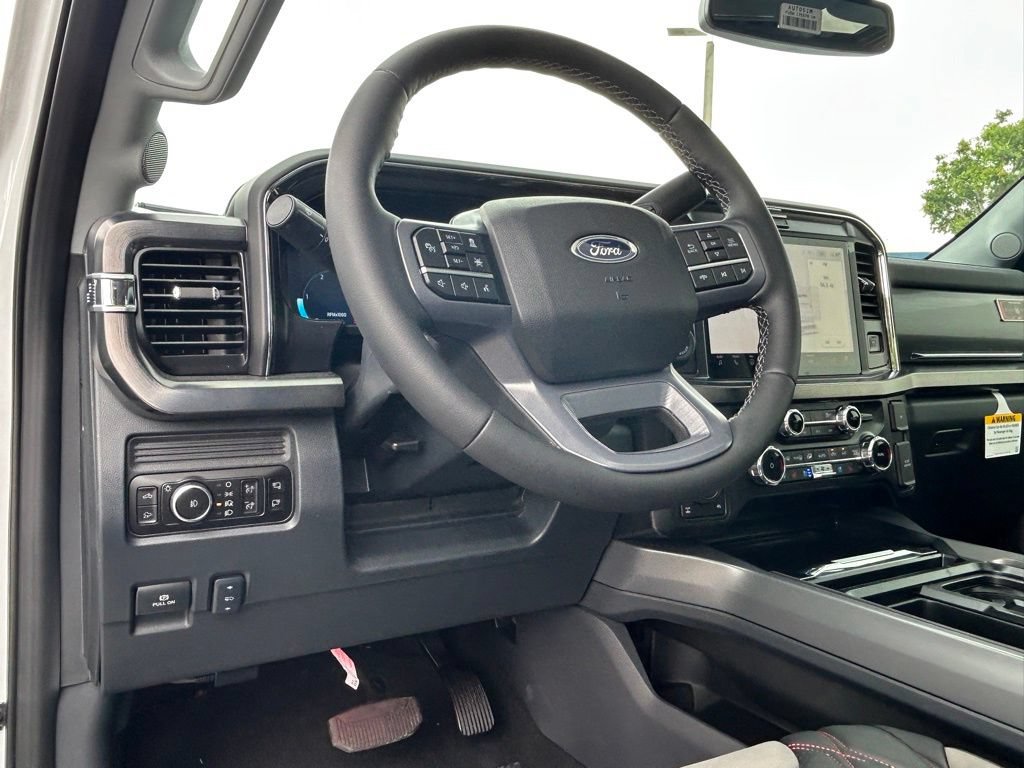 New 2026 Ford F250 Lariat w/ Black Appearance Package AWD/4WD image 39