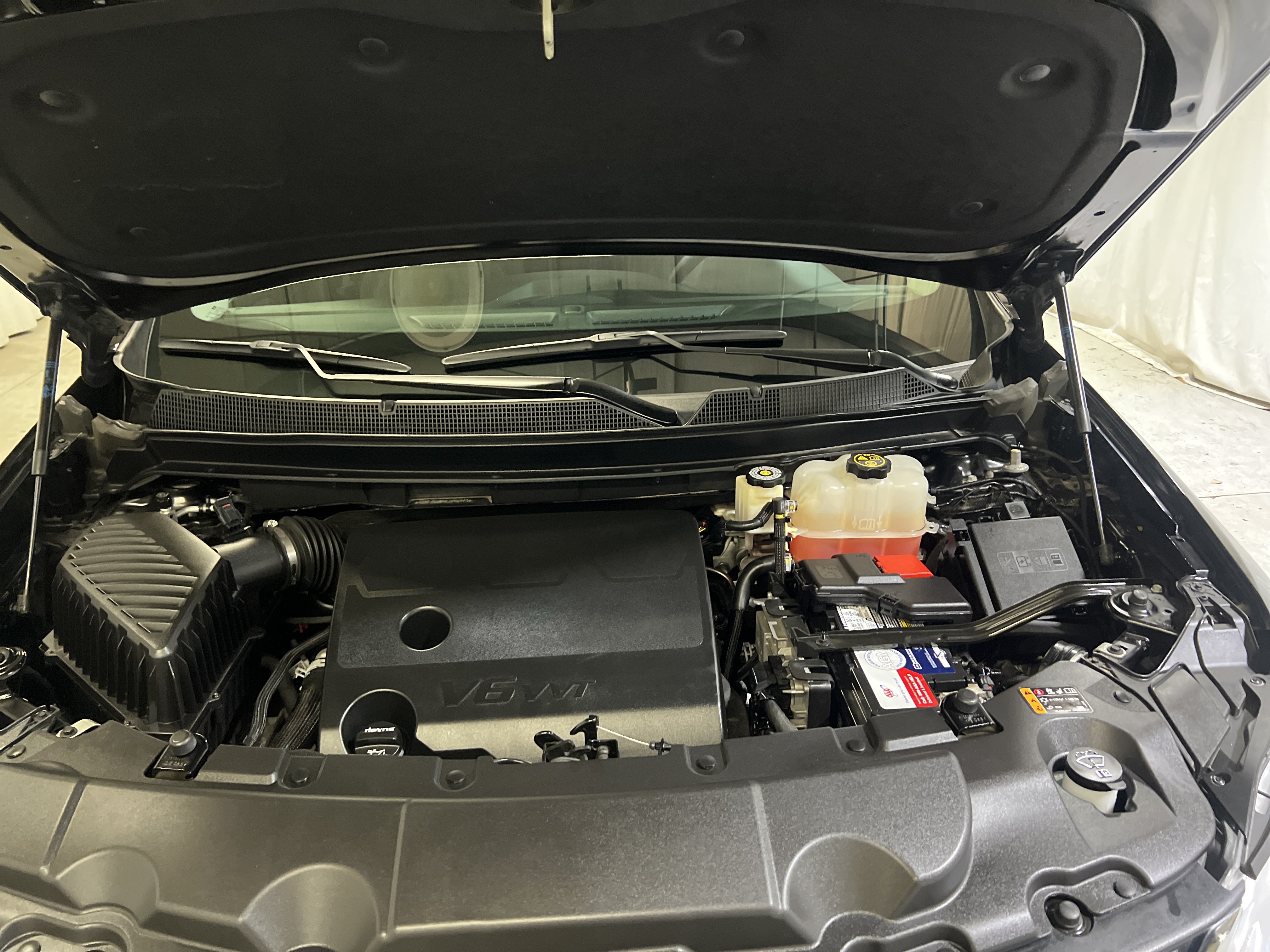 Used 2019 Chevrolet Traverse LT w/ LPO, Floor Liner Package AWD/4WD image 15